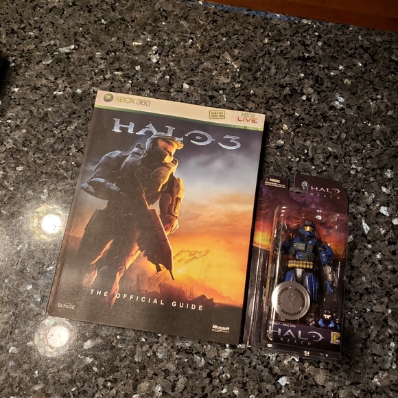 MCFARLANE.COM/ HALO Other - ACTION FIGURE HALO REACH EXCLUSIVE